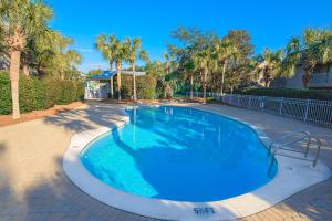 Πισίνα στο ή κοντά στο A Wave From It All