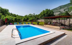 Πισίνα στο ή κοντά στο Villa Castra