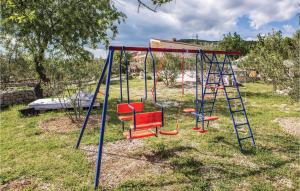 Herní místnost nebo prostor pro děti v ubytování Three-Bedroom Holiday Home In Labin