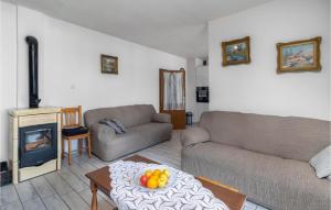 Χώρος καθιστικού στο Beautiful Apartment In Sveti Juraj
