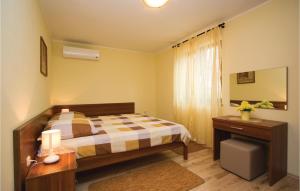 Postel nebo postele na pokoji v ubytování Pet Friendly Home In Bonasini