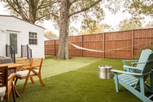 Charming Studio in Taylors by Brick and Home外面的花园