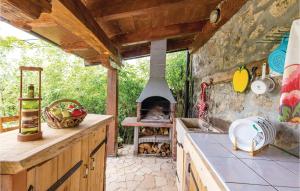 Gallery image of Stunning Home In Jurdani With Wifi in Jurdani