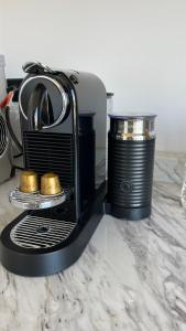 Castillo Toscana Hotel Boutique的咖啡和沏茶工具