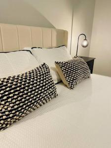 Ένα ή περισσότερα κρεβάτια σε δωμάτιο στο Eastwood Lodge Apartment No5 Woodhall Spa