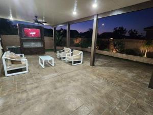 Billede fra billedgalleriet på Villa near downtown Riverside i Riverside