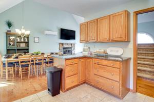 Φωτογραφία από το άλμπουμ του Blakeslee Home with Game Room - 5 Mi to Skiing! σε Blakeslee