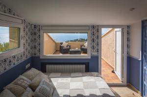 Χώρος καθιστικού στο Villa Tamariu con vistas al mar +40 φωτογραφίες