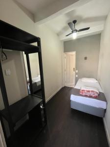 Postel nebo postele na pokoji v ubytování Hostel Carabelas - Proximo a 25 de Março e Brás