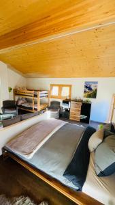 Voodi või voodid majutusasutuse Chalet Sträba toas