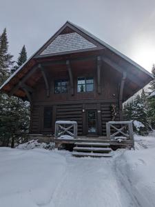 Fotografie z fotogalerie ubytování Cote Nord Tremblant Chalet Louie v destinaci Lac-Superieur