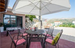 Nespecifikovaný výhled na hory nebo výhled na hory při pohledu z apartmánu