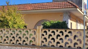 Foto dalla galleria di Villa Aragosta 2 camere 2 bagni 1 cucina e giardino a Torre Colimena