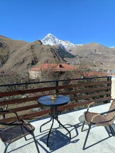 Vista general d'una muntanya o vistes d'una muntanya des de l'hostal o pensió