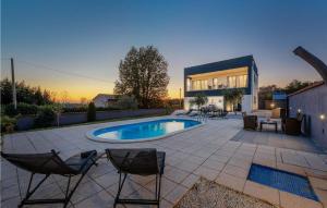 Basen w obiekcie Villa Bella Area lub w pobliżu