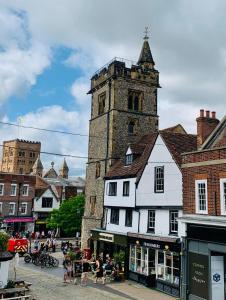 Το κτήριο όπου στεγάζεται  το διαμέρισμα