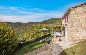 Zdjęcie z galerii obiektu Stunning Home In Golubici With Jacuzzi w mieście Bencani