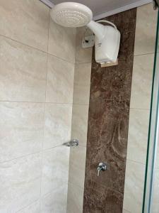 Bilik mandi di Cálido apartamento
