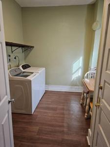 Φωτογραφία από το άλμπουμ του Chestnut Street Bungalow σε Γκρίνβιλ