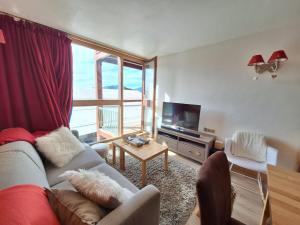 Μια τηλεόραση ή/και κέντρο ψυχαγωγίας στο Appartement cosy 2 pièces 5 pers, balcon, Arc 1800 - FR-1-411-962