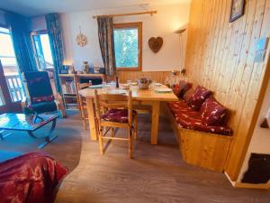 Posezení v ubytování Confortable appartement 6 pers, prox pistes, parking inclus - FR-1-757-131