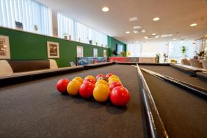 Τραπέζι μπιλιάρδου στο Holiday Inn - the niu, Loom Manchester North by IHG