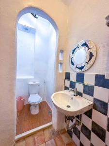 Koupelna v ubytování Rockhand Homestay