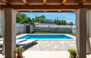 Bazén v ubytování 3 Bedroom Villa In Pula nebo v jeho okolí