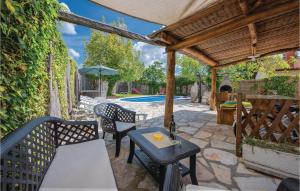 Bazén v ubytování Pet Friendly Home In Pazin nebo v jeho okolí