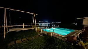 Bazén v ubytování River View Resort by Periyar Ayurveda nebo v jeho okolí