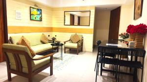 ハイデラバードにあるCosy Banjara Guest Houseのギャラリーの写真