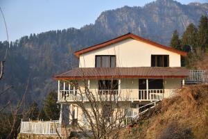 Üldine mäevaade või majutusasutusest HimtrekStays Sethan, Heritage House, Manali pildistatud vaade