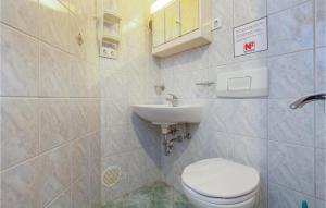 Kúpeľňa v ubytovaní Awesome Apartment In Crikvenica