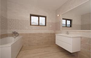Koupelna v ubytování Apartment Korcula With Sea View Vi