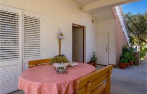 Fotografie z fotogalerie ubytování 3 Bedroom Nice Apartment In Barbat-Rab v destinaci Barbat na Rabu