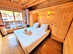 Postel nebo postele na pokoji v ubytování Résidence Epilobe - Appartement 4 pièces au coeur du village MAE-0861