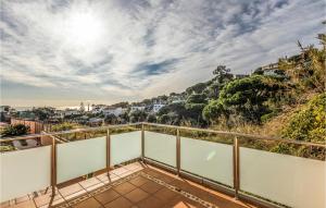 A balcony or terrace at Lovely Home In Sant Cebrià De Vallalta