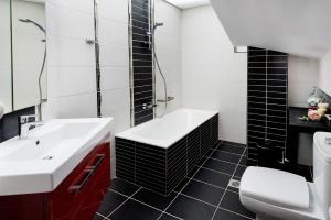 Kúpeľňa v ubytovaní Kronos Villas