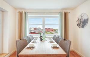 Χώρος καθιστικού στο Stunning Apartment In Dagebüll