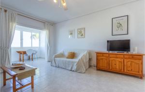 Μια τηλεόραση ή/και κέντρο ψυχαγωγίας στο Amazing Apartment In Ciudad Quesada