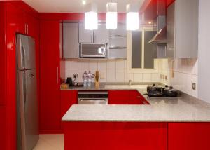 Una cocina o zona de cocina en Al Liwan Residence