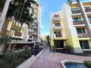 Το κτήριο όπου στεγάζεται  το διαμέρισμα