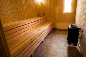 Oprema za pripravo čaja oz. kave v nastanitvi Hotel Mio City
