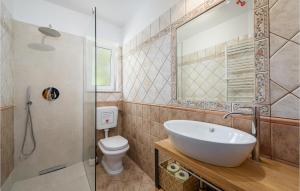 Fotografie z fotogalerie ubytování Holiday Home Potpican Jakomici v destinaci Potpićan