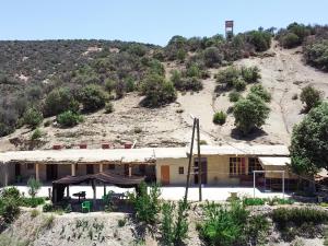 Dabas ainava of the bed and breakfast tuvumā