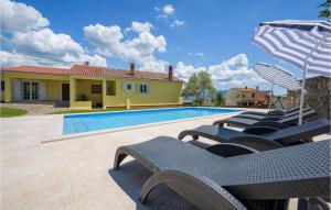 Fotografie z fotogalerie ubytování Holiday Home Potpican Jakomici v destinaci Potpićan