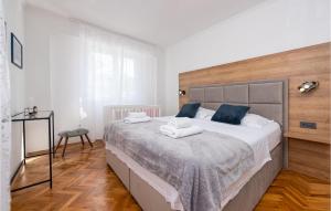 Posteľ alebo postele v izbe v ubytovaní Awesome Home In Betina