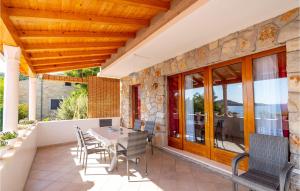 Balkón nebo terasa v ubytování Holiday Home Prizba Bb