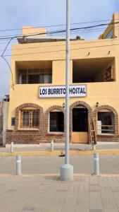 Clădirea în care este situat/ăhostelul