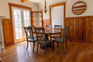 Fotografie z fotogalerie ubytování The Blake Cottage by StayLage v destinaci Augusta